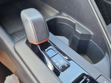 Toyota C-HR II SUV 2.0 Hybrid Dynamic Force 197KM 2025 Od ręki - Style 2.0 Hybrid Dynamic Force 197KM | Pakiet Bitone!, zdjęcie 8