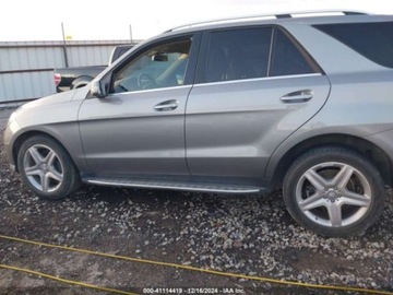 Mercedes Klasa M W166 2015 Mercedes-Benz ML 400 4Matic 2015 3.0l 3.0 Benzyna 329KM, zdjęcie 2