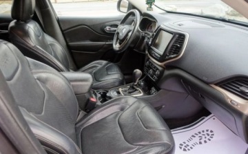 Jeep Cherokee V Terenowy 2.0 MJD 170KM 2014 Jeep Cherokee 2.0Mjet 170KM 4x4 4WD LIMITED Full opcja Zero korozji Niski, zdjęcie 3