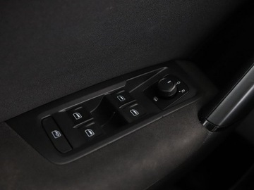 Volkswagen Touran III 1.2 TSI 110KM 2017 Volkswagen Touran navigacja klimatyzacja grzane, zdjęcie 30