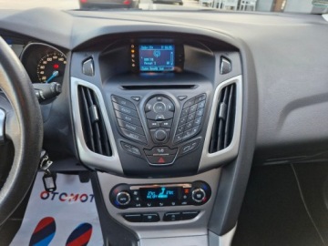 Ford Focus III 2012 Ford Focus Titanium 2012 1.6 TDCI 100KM zarejestrowany gwarancja 1.6 Diesel, zdjęcie 24