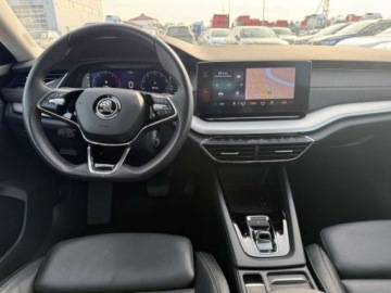 Skoda Octavia IV Kombi 2.0 TDI 150KM 2022 Skoda Octavia 2.0TDI150KM SkoraiDSGHAK VirtCockpit NisPrzebieg Keyless Kam, zdjęcie 13