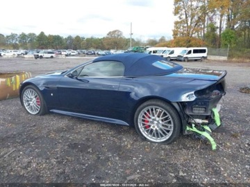 Aston Martin V8 Vantage III 2009 Aston Martin V8 Vantage 2009 4.7L 4.7 Benzyna 420KM, zdjęcie 2