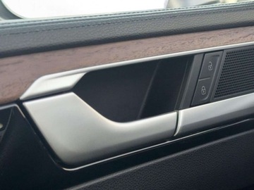 Volkswagen Arteon Fastback Facelifting 2.0 TSI 190KM 2023 Volkswagen Arteon 2.0 TSI 190 KM Elegance DSG, Serwis ASO, Gwarancja, FV23, zdjęcie 29