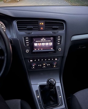 Volkswagen Golf VII Hatchback 3d 1.2 TSI 85KM 2014 Volkswagen Golf VII 1.2 TSI 86KM Highline BiXenon LED PDC 1wł. SerwisASO, zdjęcie 18