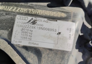 Audi A4 B8 Limousine 2.0 TDi 140KM 2009 Audi A4 Avant 2009 2.0 TDI. Uszkodzony lewy przod. 2.0 Diesel 140KM, zdjęcie 24