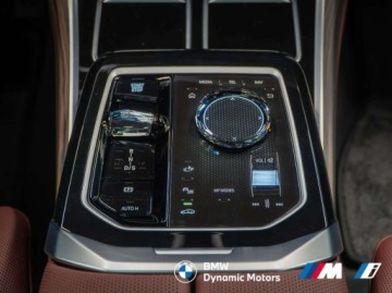 BMW Seria 7 G70 Sedan Plug-In 3.0 M60e 571KM 2025 BMW Seria 7 M760e xDrive 571 KM PHEV - Gotowy do Odbioru - Wnetrze BMW Gra, zdjęcie 32