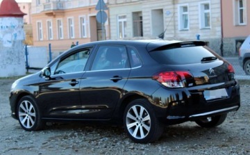 Citroen C4 II Hatchback 5d Facelifting 1.2 PureTech 130KM 2017 Citroen C4 Bezwypadkowy Serwis Stan Idealny Wyposazony 1.2 Benzyna, zdjęcie 5