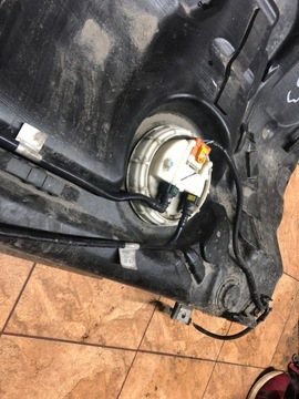 NÁDRŽ PALIVA CROMA II 1.9 2.4 JTD