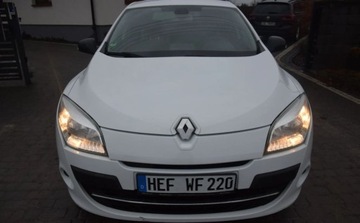 Renault Megane III Hatchback 1.9 dCi 130KM 2011 Renault Megane 1.9D 130KM Klimatronik Navi Bos..., zdjęcie 13