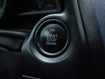 Mazda 3 III Hatchback Facelifting 2.0 SKYACTIV-G 120KM 2017 Mazda 3 2.0 Skyactiv-G, Salon Polska, zdjęcie 2