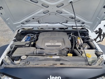 Jeep Wrangler III Unlimited Facelifting 3.6 V6 Pentastar 284KM 2016 Jeep Wrangler 3.6 V Automat, zdjęcie 17