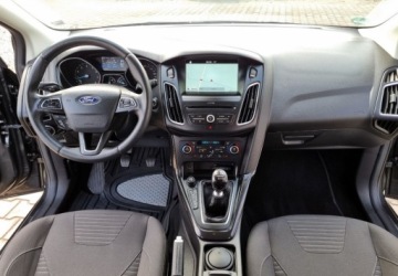 Ford Focus III Kombi Facelifting 1.5 EcoBoost 150KM 2018 Ford Focus 1,5 Benzyna 150KM Xenon Navi Kamera Led Serwis 1.5 Benzyna, zdjęcie 34