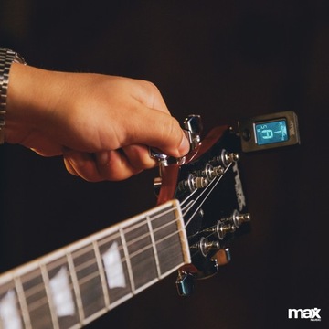 Электрогитара Red LP + усилитель + аксессуары