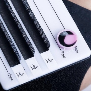 100 шт. Стаканчики с клеем для наращивания ресниц.