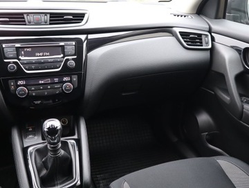 Nissan Qashqai II Crossover 1.2 DIG-T 115KM 2017 Nissan Qashqai 1.2 DIG-T, Salon Polska, zdjęcie 7
