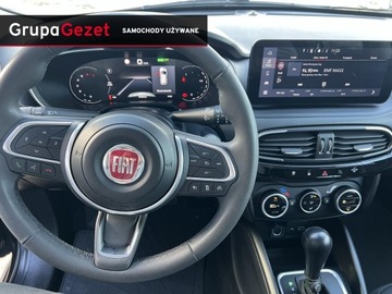 Fiat Tipo II Station Wagon Facelifting 1.5 Hybrid 130KM 2022 Fiat Tipo KOMBI SERIA 3 1.5 130 KM Hybrid (RED) hatchback, zdjęcie 7