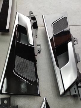 Audi A4 B9 8W ЧЕРНАЯ ДЕКОРАТИВНАЯ ПОЛОСКА (Великобритания)