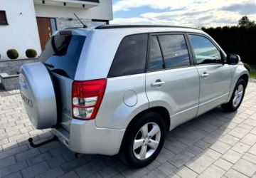 Suzuki Grand Vitara II SUV 5d Facelifting 2.4 VVT 169KM 2011 Suzuki Grand Vitara Suzuki Grand Vitara 2.4 BenzynaLPG 169KM, zdjęcie 3