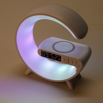 LAMPKA BIURKOWA LED RGB GŁOŚNIK RADIO gamingowa ŁADOWARKA INDUKCYJNA BUDZIK