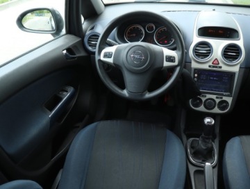 Opel Corsa C 1.2 Twinport ECOTEC 80KM 2006 Opel Corsa 1.2, Klima ,Bezkolizyjny,ALU, El. szyby, zdjęcie 6