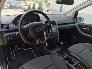 Mercedes Klasa A W169 Coupe 1.7 170 116KM 2006 Mercedes A 170 1.7 Benzyna 116KM # Klimatyzacja #, zdjęcie 10