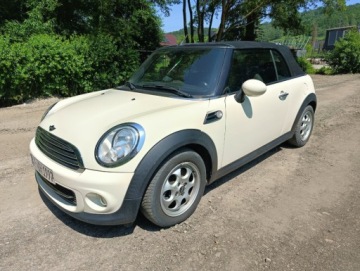 Mini Mini R56 Hatchback Facelifting 1.6 122KM 2013 MINI Cooper Mini Cooper Cabrio 2013r 1.6 benzyna 1.6 Benzyna 122KM, zdjęcie 11