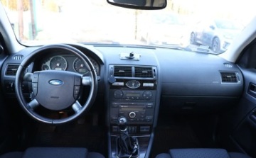 Ford Mondeo III Kombi 2.0 TDCi 130KM 2007 Ford Mondeo Klimatyzacja, Grzane fotele, wielof. kierownica ,Nowe opony, C, zdjęcie 3