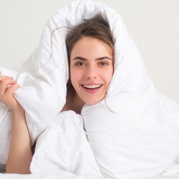 ПОДУШКА 70х80 ТОЛСТАЯ противоаллергическая СТЕГАНАЯ ПОЛЬША НА МОЛНИИ, ДВЕ НАБОРКИ