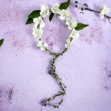 BIAŁY WIANUSZEK KOMUNIJNY KWIATUSZKI WIANEK OPASKA boho JAŚMIN