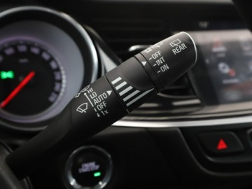 Opel Insignia II Sports Tourer 1.5 Turbo 165KM 2018 Opel Insignia INNOVATION automat półskóra navi, zdjęcie 31