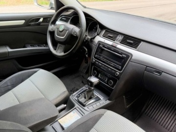 Skoda Superb II Kombi 2.0 TDI CR DPF 140KM 2010 Skoda Superb 2.0TDI 140KM DSG Sprawdz 2.0 Diesel 140KM, zdjęcie 3
