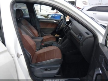 Volkswagen Tiguan III 2024 Volkswagen Tiguan 2.0T SEL R-Line 2024, 2.0L R4 184KM, odpala i jezdzi, od, zdjęcie 13