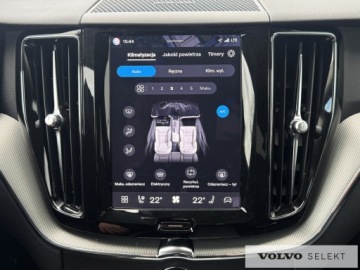 Volvo XC60 II 2025 Volvo XC 60 B5 B AWD Plus Dark | Serwis ASO | Harm, zdjęcie 15