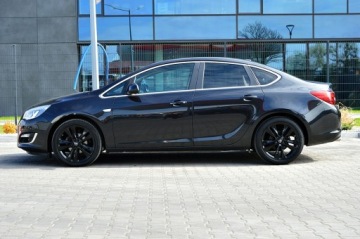 Opel Astra J Sedan 1.4 Turbo ECOTEC 140KM 2014 Opel Astra Sedan 1,4 Turbo 140Km Xenon Ledy Navi, zdjęcie 13