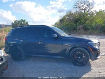 BMW X5 G05 2021 BMW X5 M50I 2021 4.4l 4.4 Benzyna 523KM, zdjęcie 1