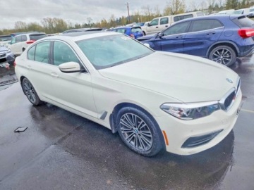 BMW Seria 5 G30-G31 2020 BMW Seria 5 530XI 2020 2.0 Benzyna 248KM, zdjęcie 4