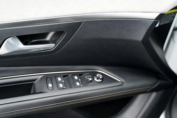 Peugeot 3008 II Plug-In Hybrid Facelifting 1.6 HYBRID4 300KM 2022 Peugeot 3008 GT full led skóra masaze ACC kamera, zdjęcie 16