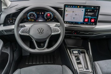 Volkswagen Golf VIII Variant 1.5 eTSI 150KM 2024 Volkswagen Golf Variant Style 1.5 eTSI 150 KM DSG, zdjęcie 22