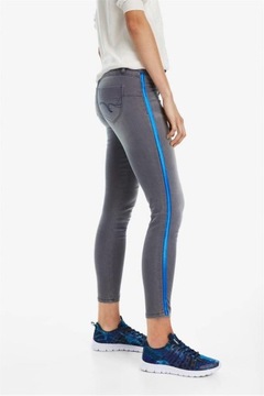 spodnie exotic jeans DESIGUAL 24 XS -34 C30