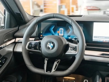 BMW Seria 5 G90-91 Touring 2.0 520d 197KM 2025 BMW Seria 5 520d xDrive Sport Sedan 2.0 (197KM) 2025, zdjęcie 9