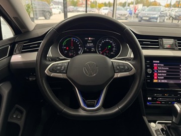 Volkswagen Passat B8 GTE Variant Facelifting 1.4 TSI Plug-In-Hybrid 218KM 2022 Volkswagen Passat GTE / 1 właściciel / Salon Polsk, zdjęcie 13