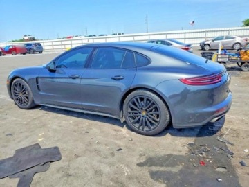 Porsche Panamera II Liftback 3.0 330KM 2018 Porsche Panamera 4 2018 3.0 Benzyna 330KM, zdjęcie 1