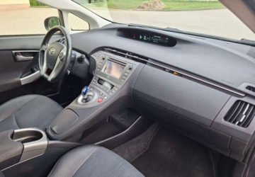 Toyota Prius III 2015 Toyota Prius Serwisowany - bezwypadkowy - hybryda - 182.000 KM 1.8 Hybryda, zdjęcie 15