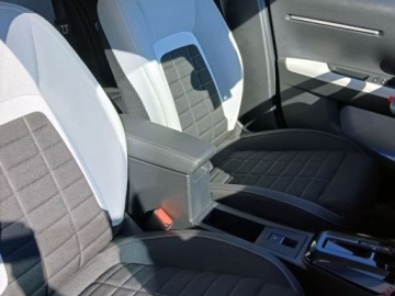 Citroen C3 IV e-Hatchback Elektryczny 44kWh 113KM 2025 Od ręki - Max Comfort Range EV113 44kWh 113KM, zdjęcie 5