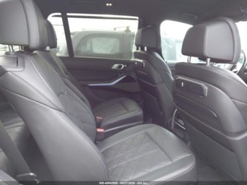 BMW X7 2024 BMW X7 2024 BMW X7 XDRIVE40I 3.0 Benzyna 375KM, zdjęcie 8