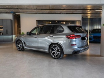BMW X5 G05 SUV Facelifting 3.0 30d 298KM 2026 BMW X5 xDrive30d Sport Suv 3.0 (298KM) 2026, zdjęcie 1