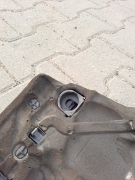 КРЫШКА ДВИГАТЕЛЯ VW PASSAT CC 2.0 TDI 03L103925AM