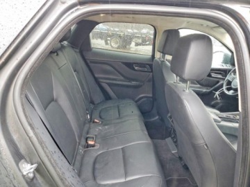 Jaguar F-Pace 2019 Jaguar F-Pace Premium 2019 2.0 Benzyna 247KM, zdjęcie 10