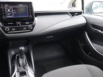 Toyota Corolla XII Sedan 1.8 Hybrid 122KM 2020 Toyota Corolla 1.8 Hybrid, Salon Polska, zdjęcie 7